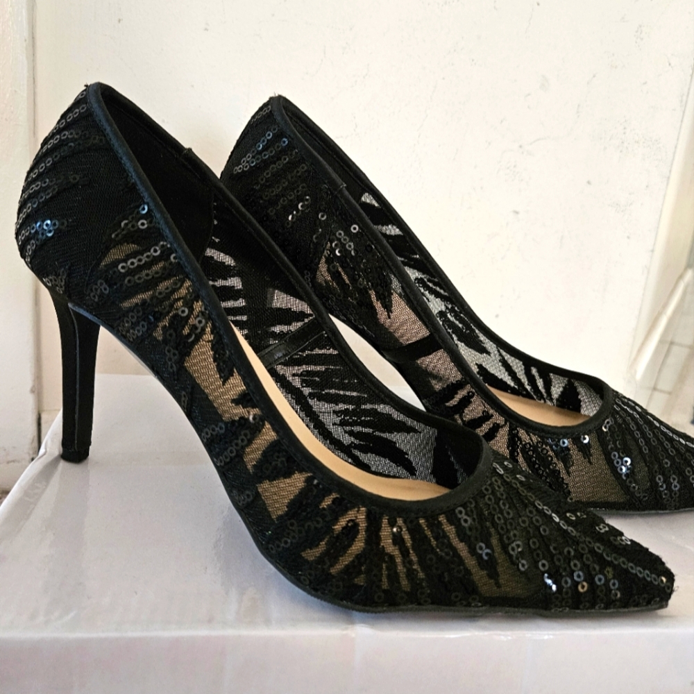 Le Chateau Mesh Heels